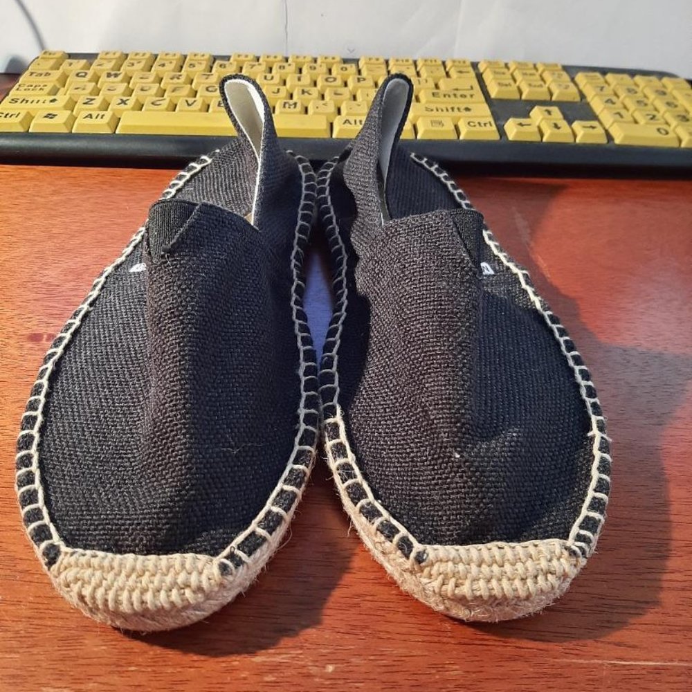 Mintzice Solid Comfortable Slip On Canvas Espadri… - image 1